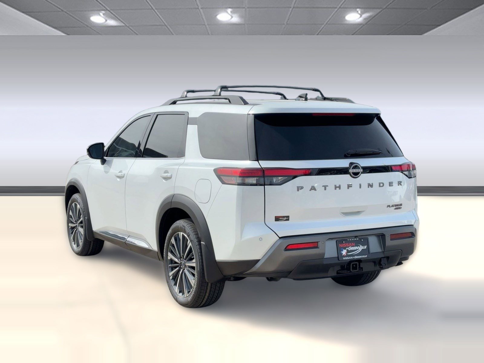 New 2026 Nissan Pathfinder Platinum image 3