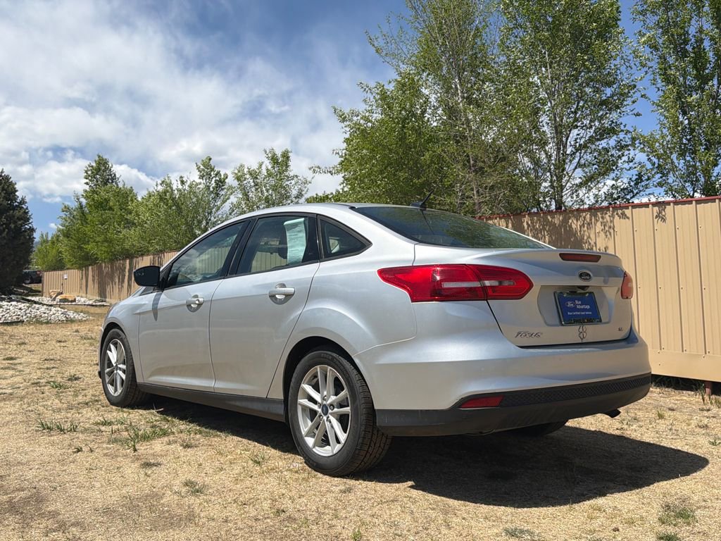 Used 2018 Ford Focus SE FWD image 5