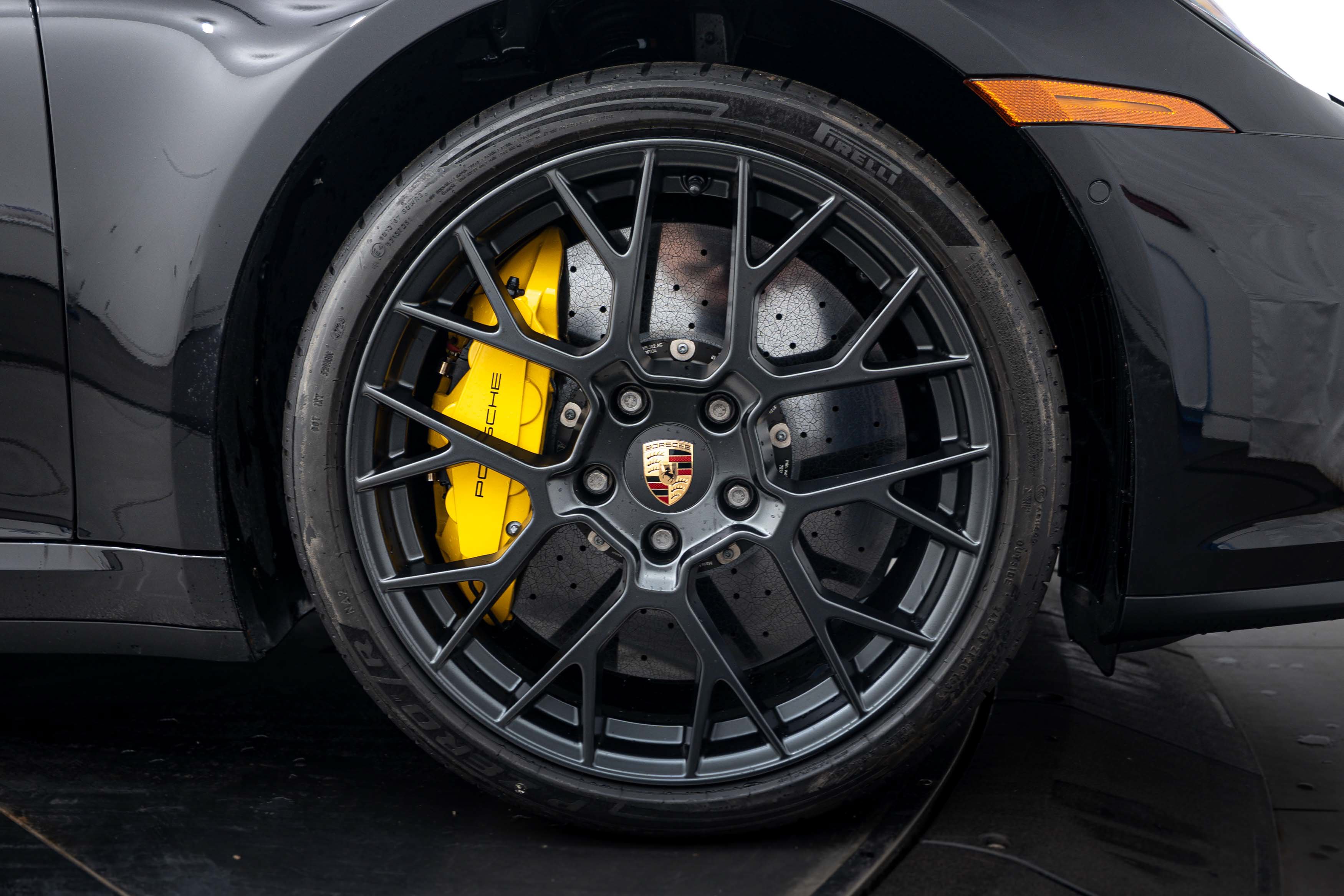 Certified 2025 Porsche 911 Carrera GTS RWD image 11