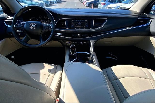Used 2018 Buick Enclave Essence FWD image 11