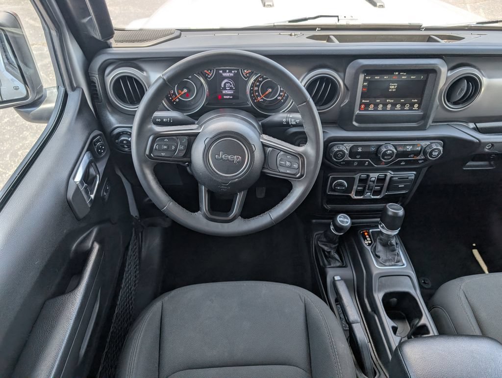 Used 2023 Jeep Gladiator Sport AWD/4WD image 10
