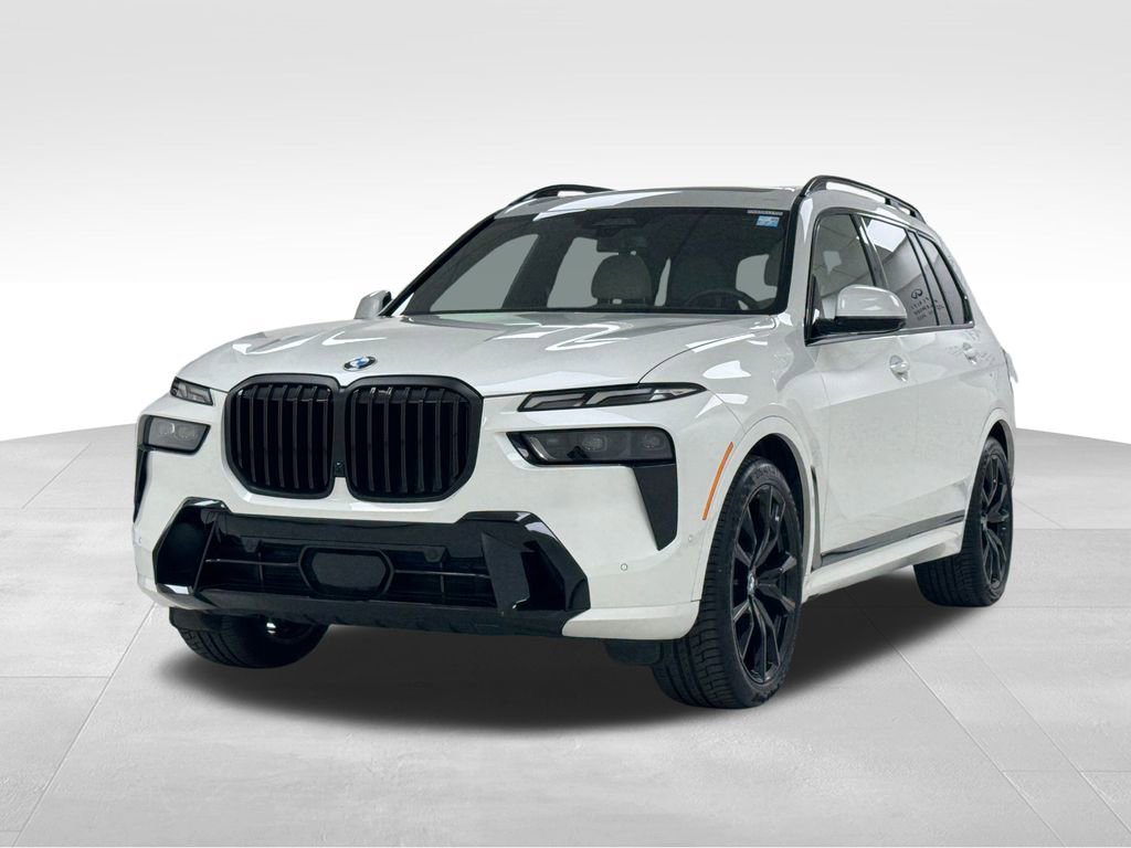 Used 2023 BMW X7 xDrive40i w/ Executive Package image 3