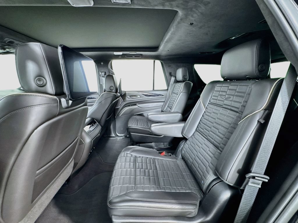 Used 2023 Cadillac Escalade V AWD/4WD image 15
