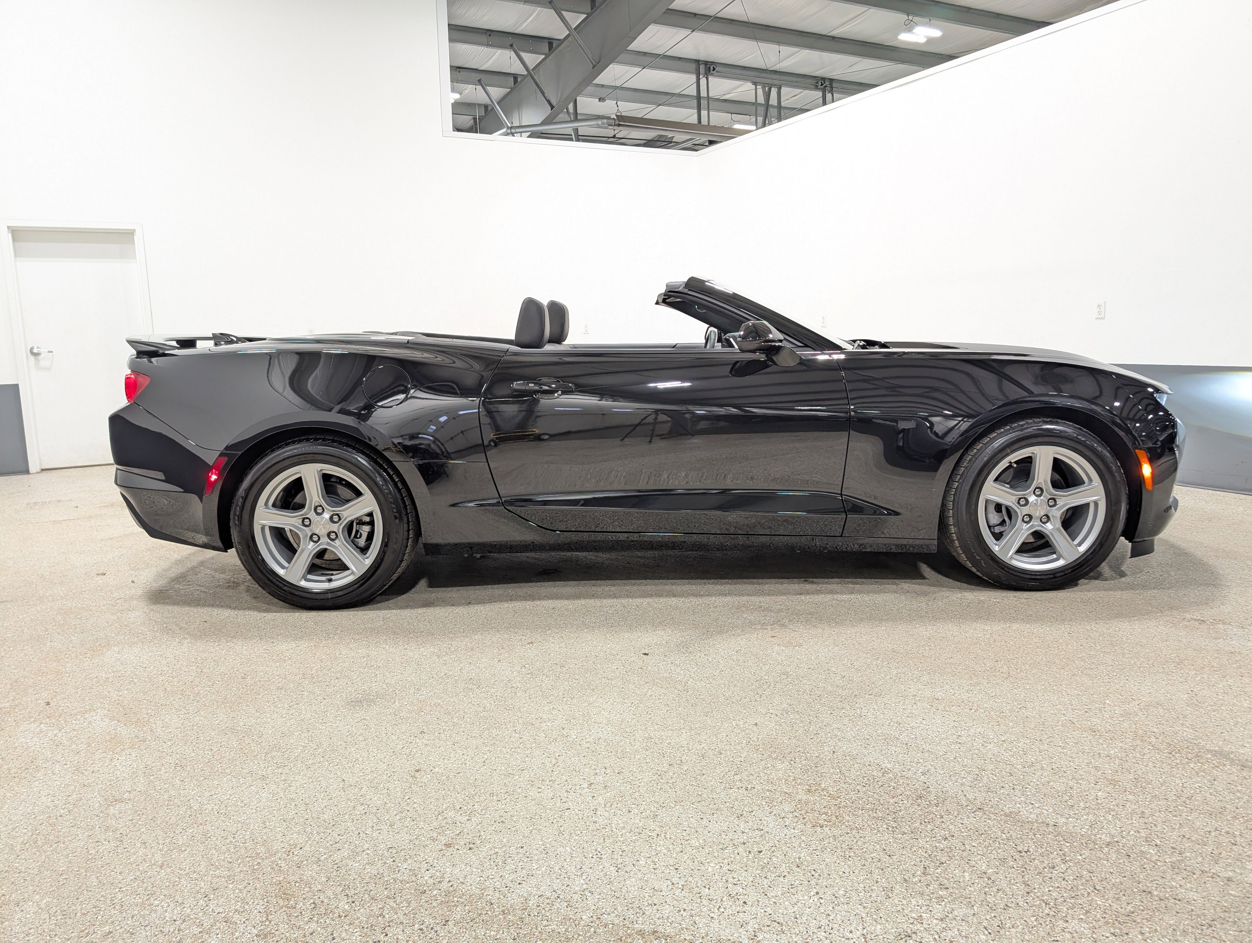 Used 2024 Chevrolet Camaro LT image 2