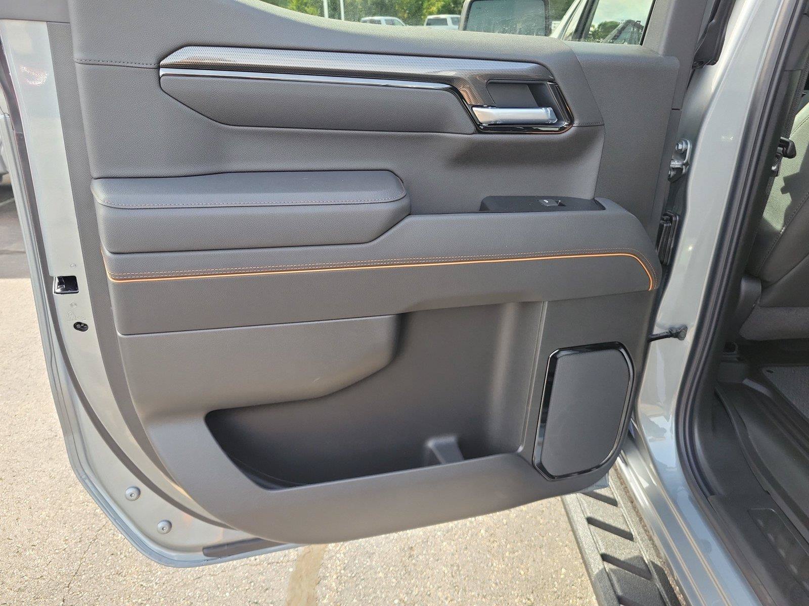 New 2026 GMC Sierra 1500 AT4 w/ AT4 Premium Package AWD/4WD image 13