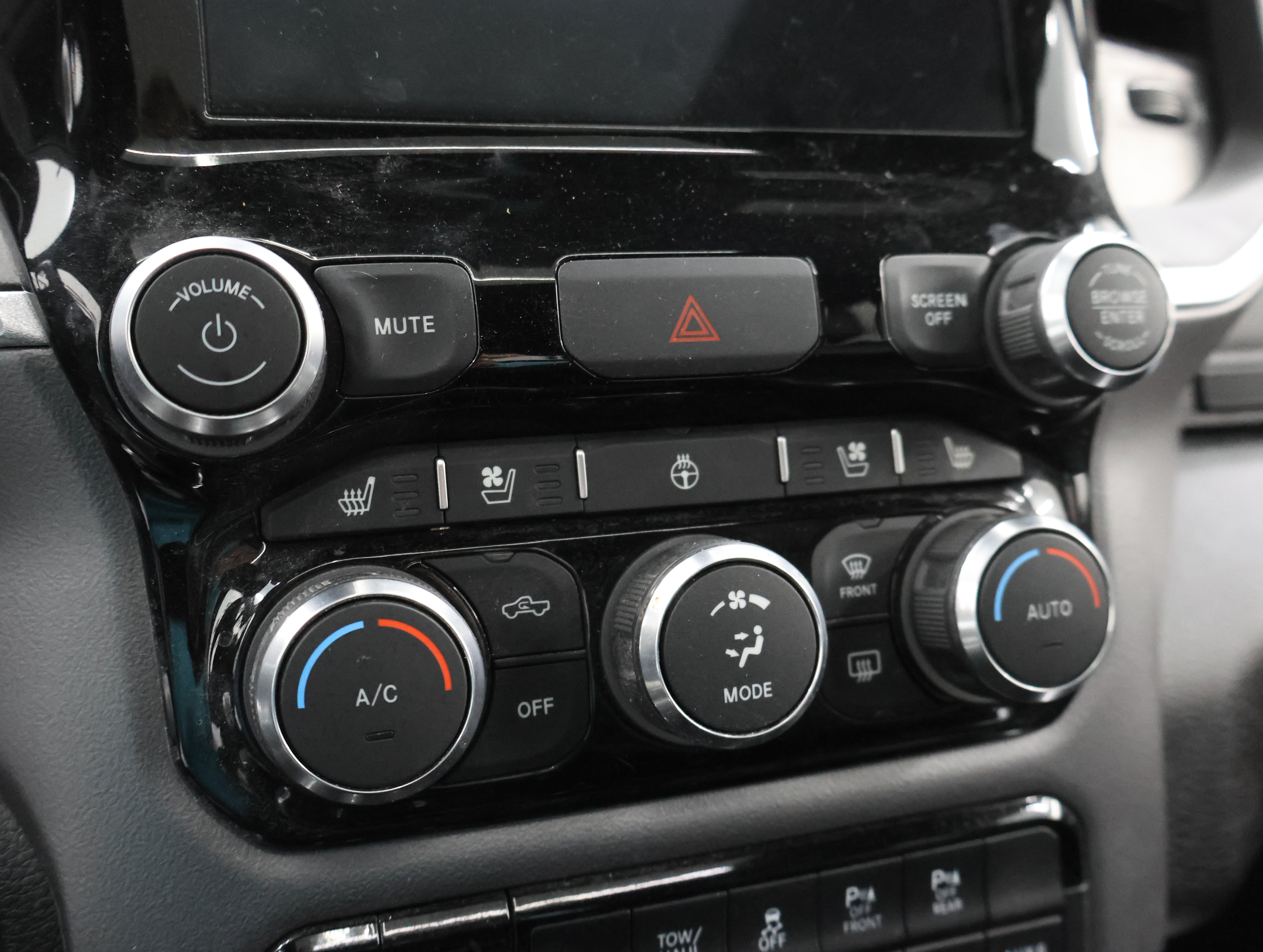 Used 2022 RAM 2500 Laramie w/ Night Edition AWD/4WD image 48
