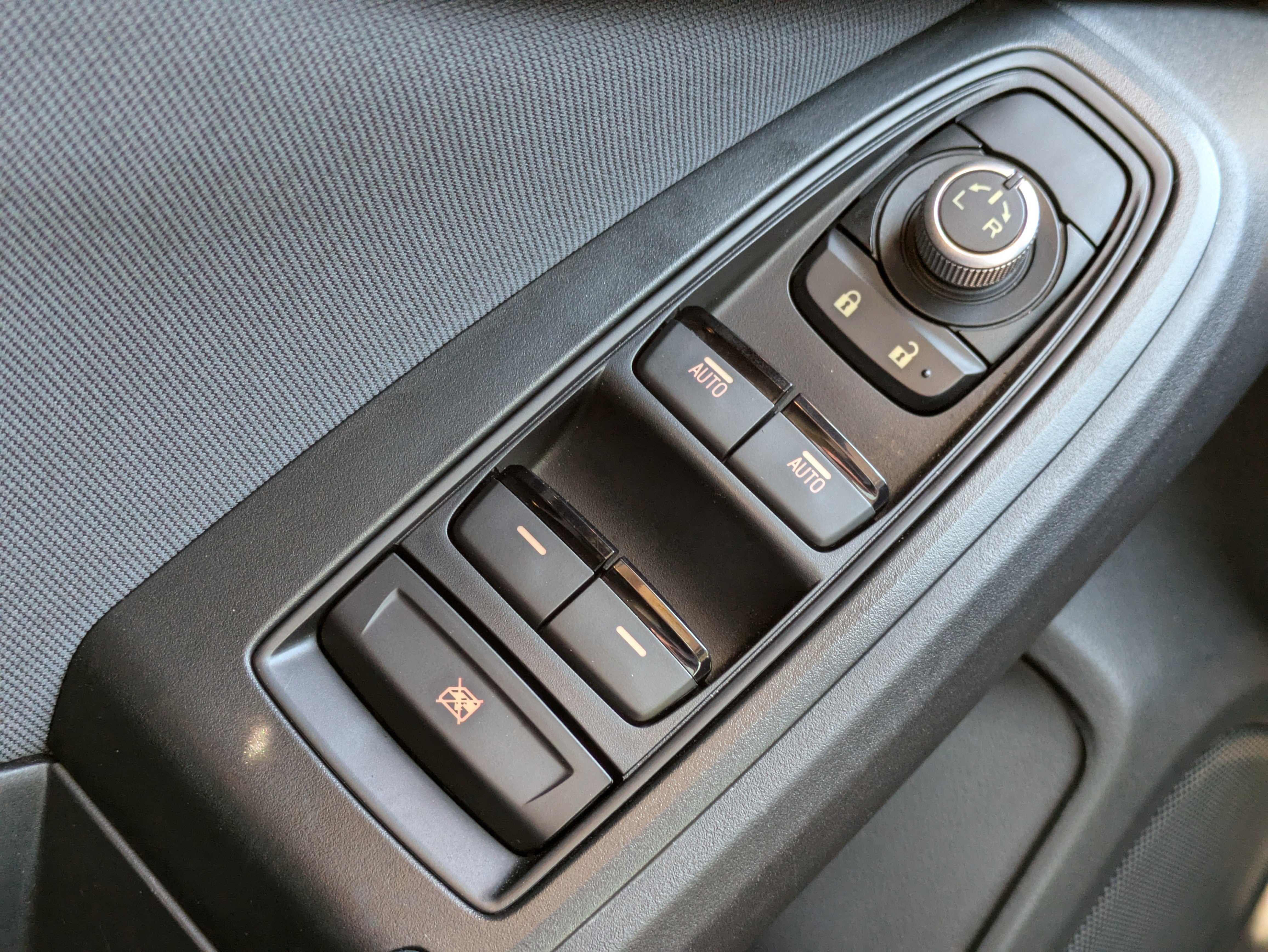 Used 2020 Subaru Crosstrek 2.0i Premium w/ Moonroof Package 2 image 22