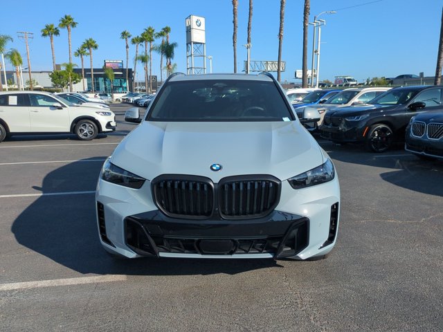 New 2026 BMW X5 xDrive40i w/ M Sport Package AWD/4WD image 6
