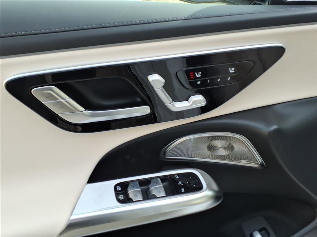 New 2026 Mercedes-Benz E 350 4MATIC Sedan image 11