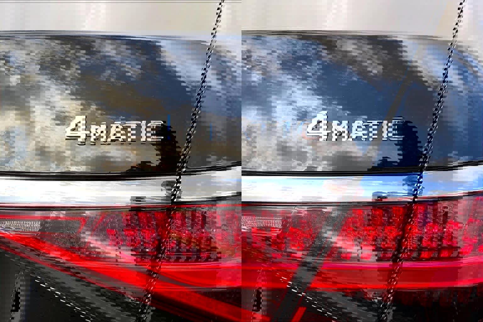 Certified 2022 Mercedes-Benz S 500 4MATIC w/ AMG Line Package image 10