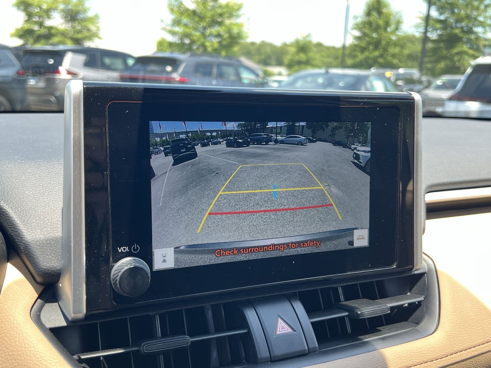 Used 2023 Toyota RAV4 LE AWD/4WD image 19