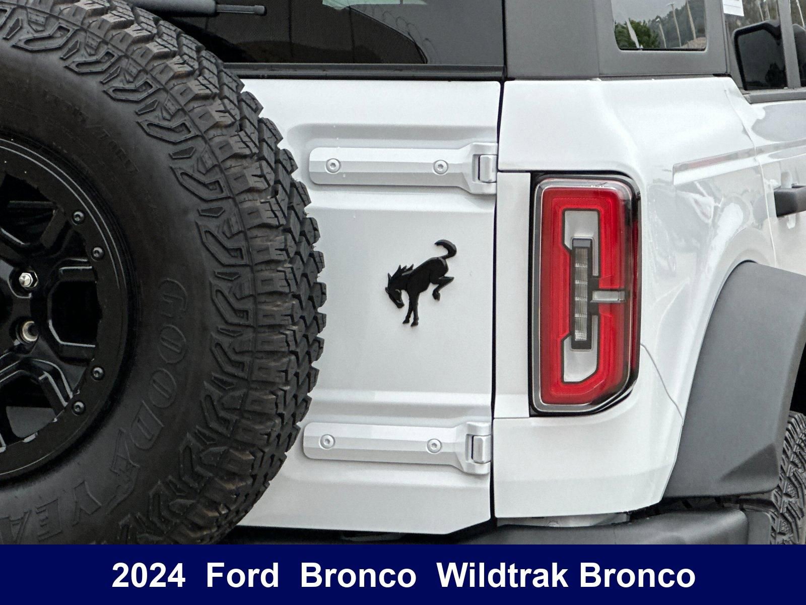 Used 2024 Ford Bronco Wildtrak AWD/4WD image 34