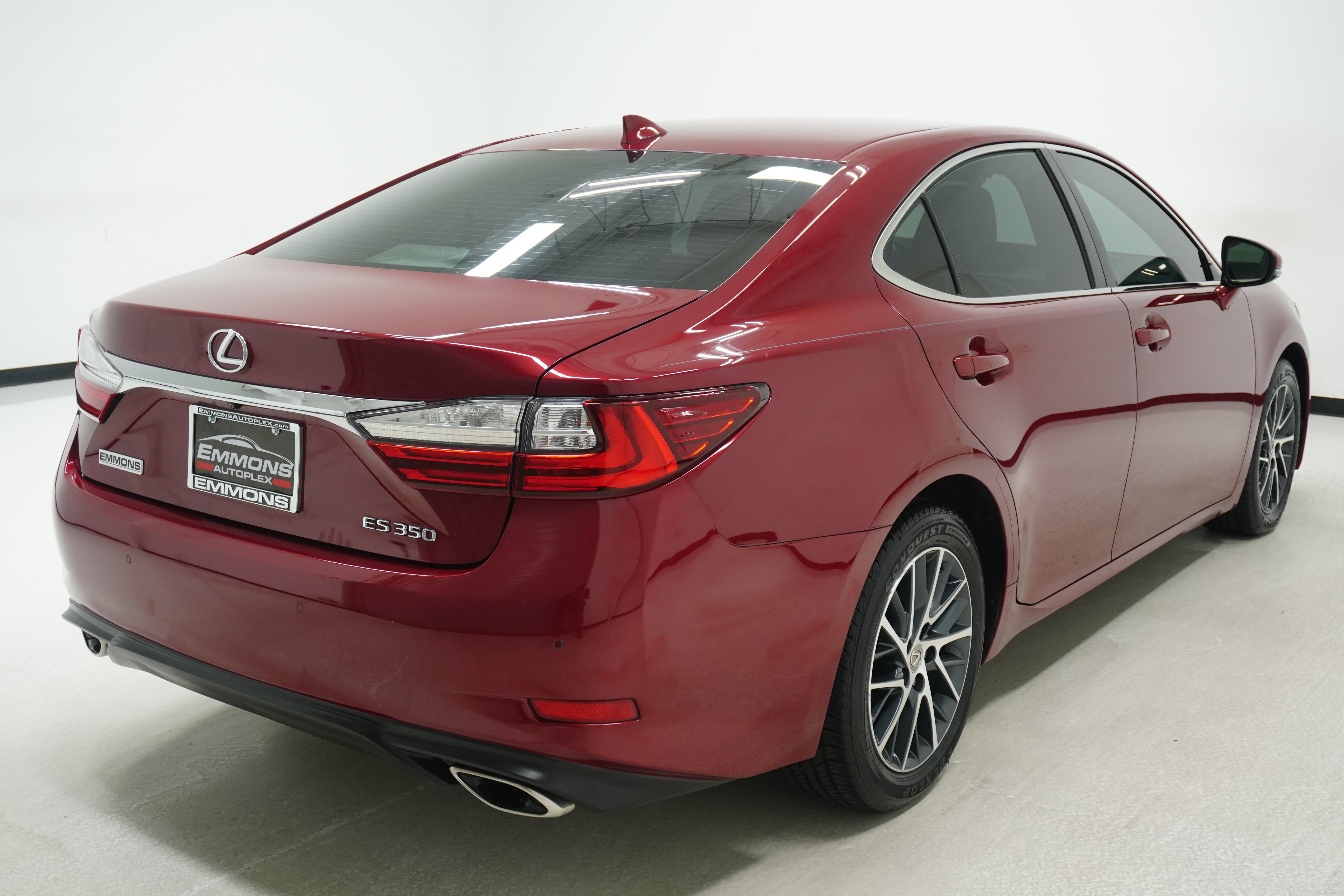 Used 2017 Lexus ES 350 w/ Luxury Package FWD image 4