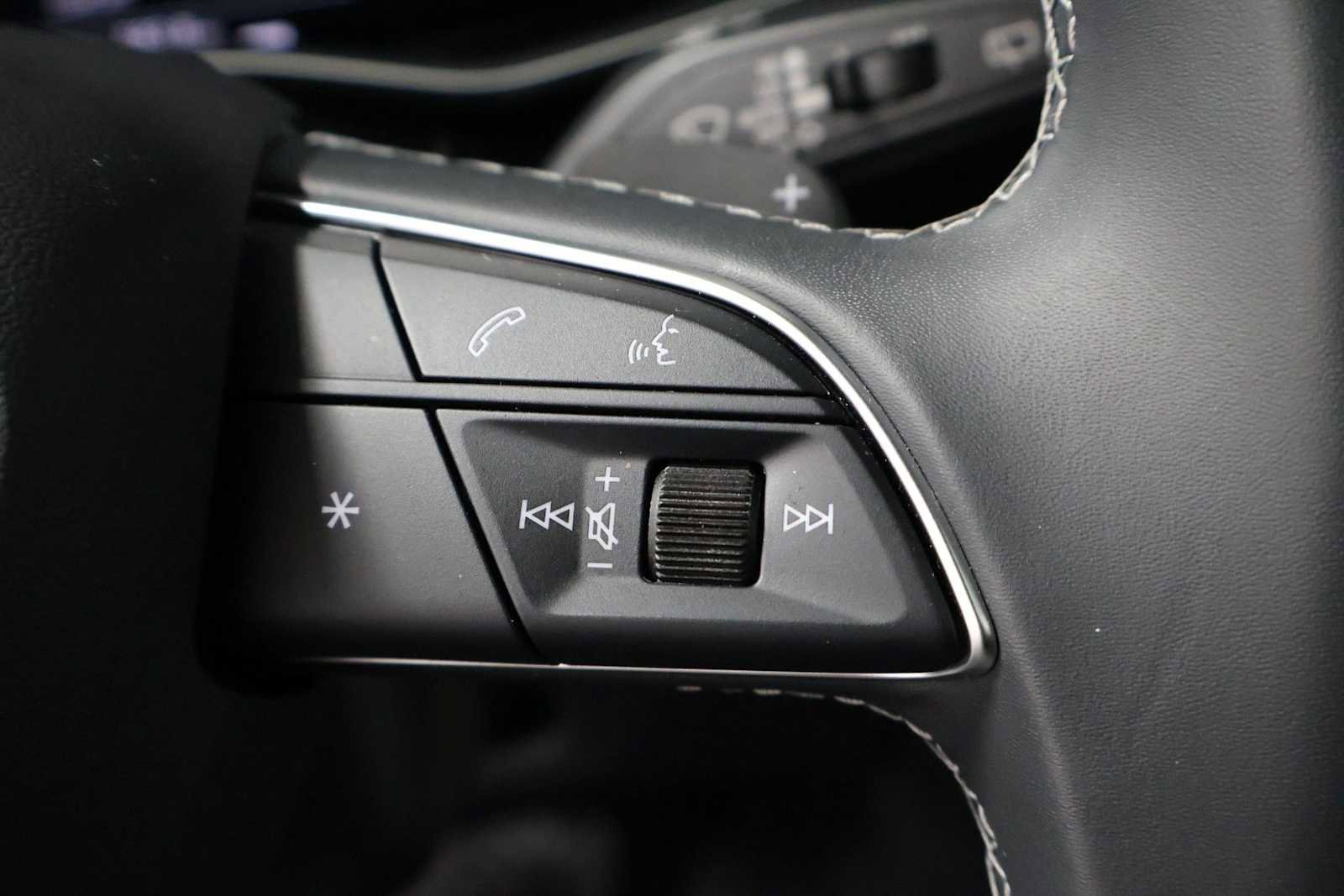 Certified 2025 Audi Q8 Premium Plus w/ Premium Plus Package AWD/4WD image 26