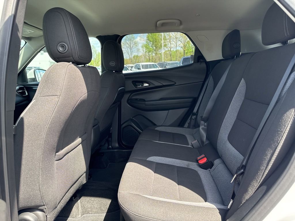 Used 2025 Chevrolet TrailBlazer LT AWD/4WD image 11