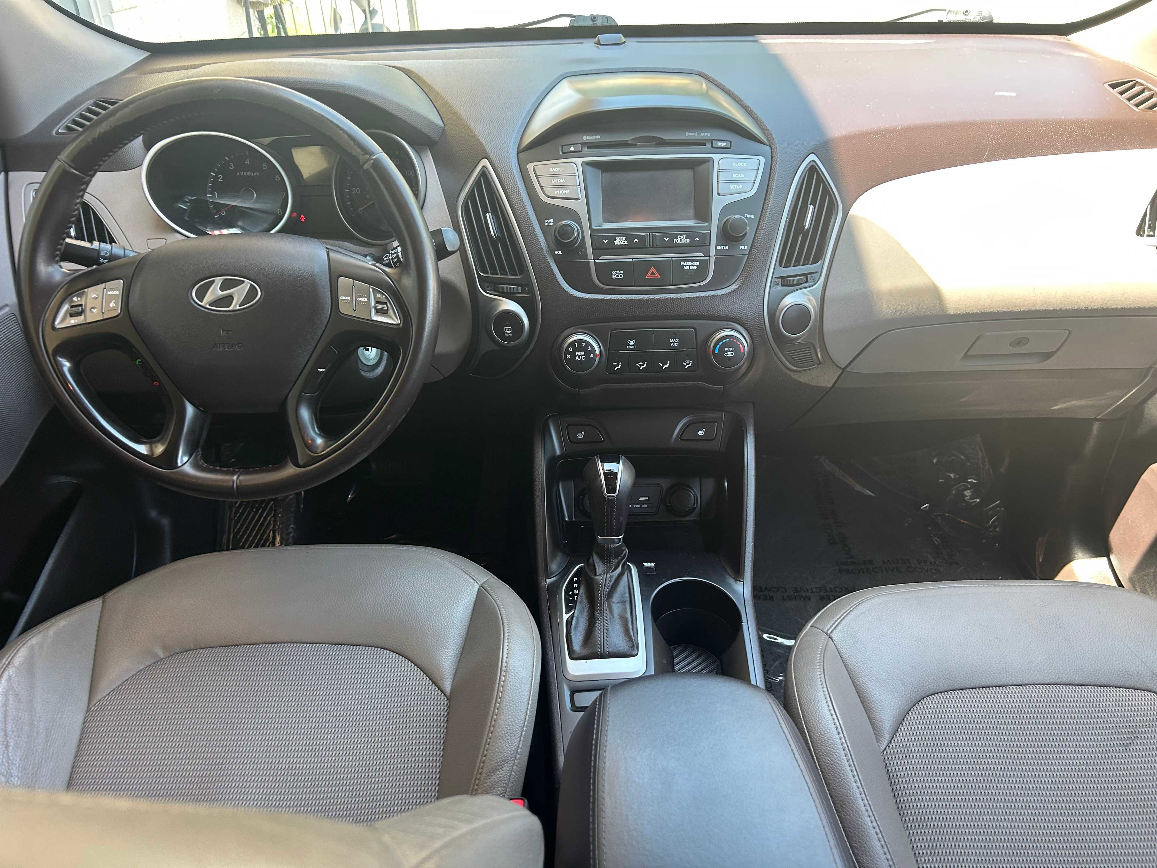 Used 2015 Hyundai Tucson SE image 21