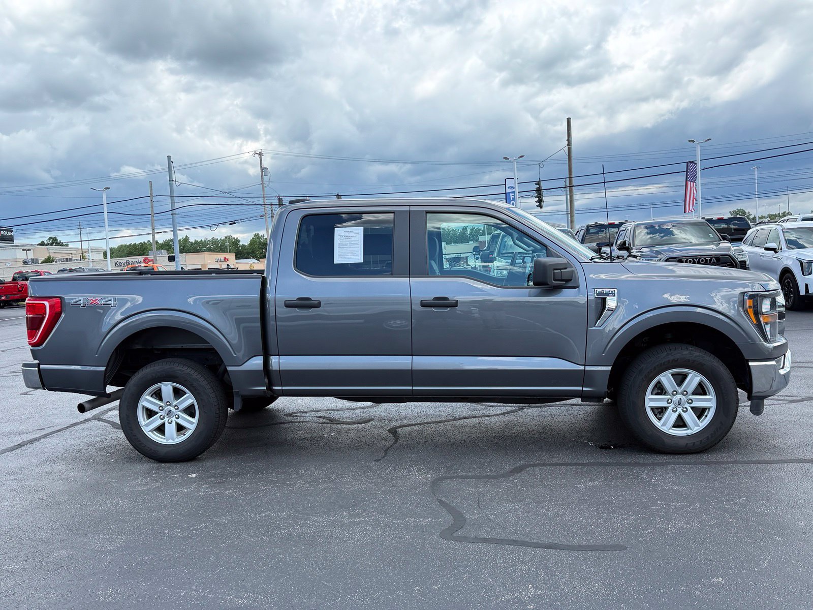 Used 2023 Ford F150 XLT AWD/4WD image 4