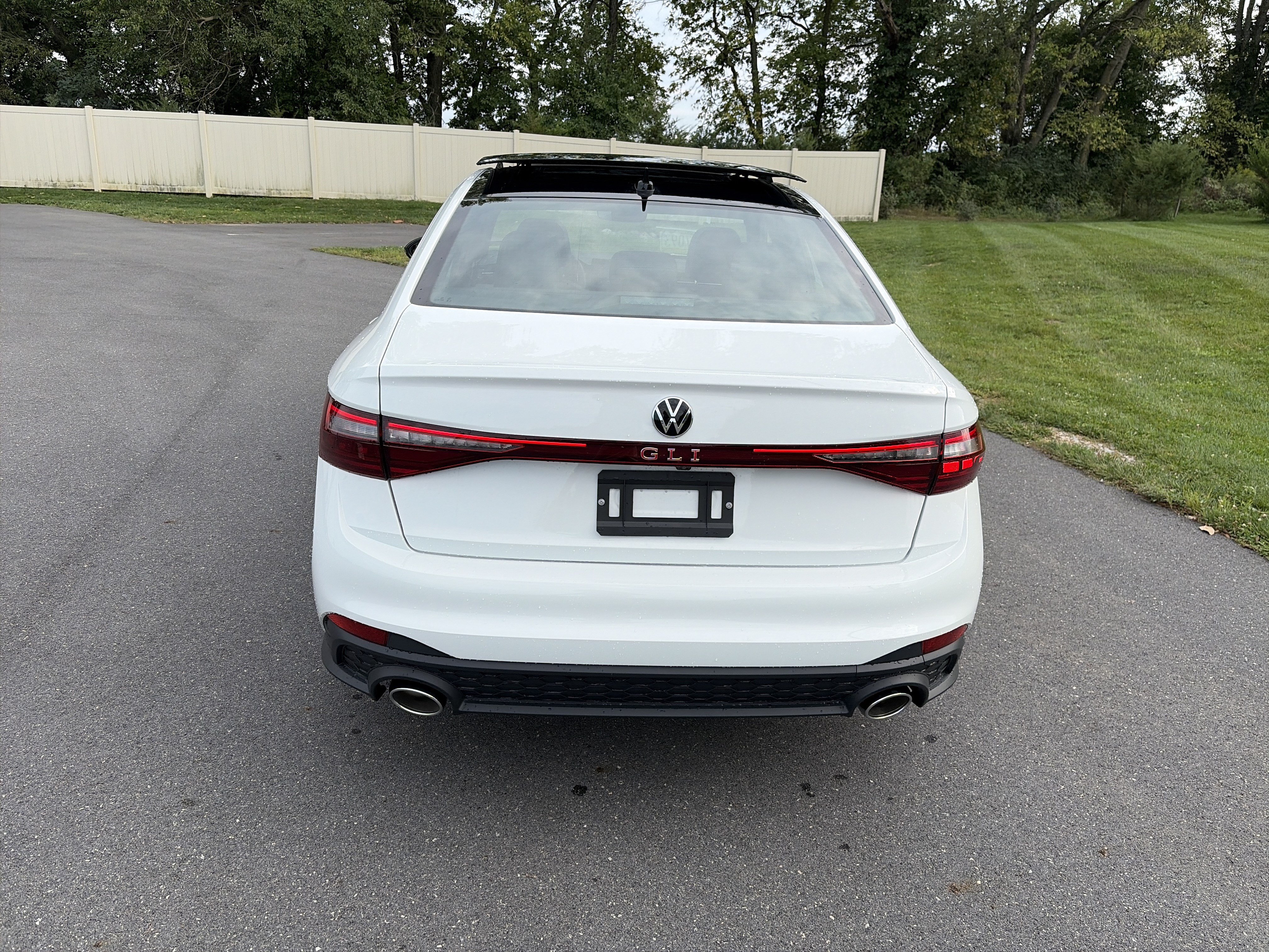 New 2027 Volkswagen Jetta GLI Autobahn FWD image 5