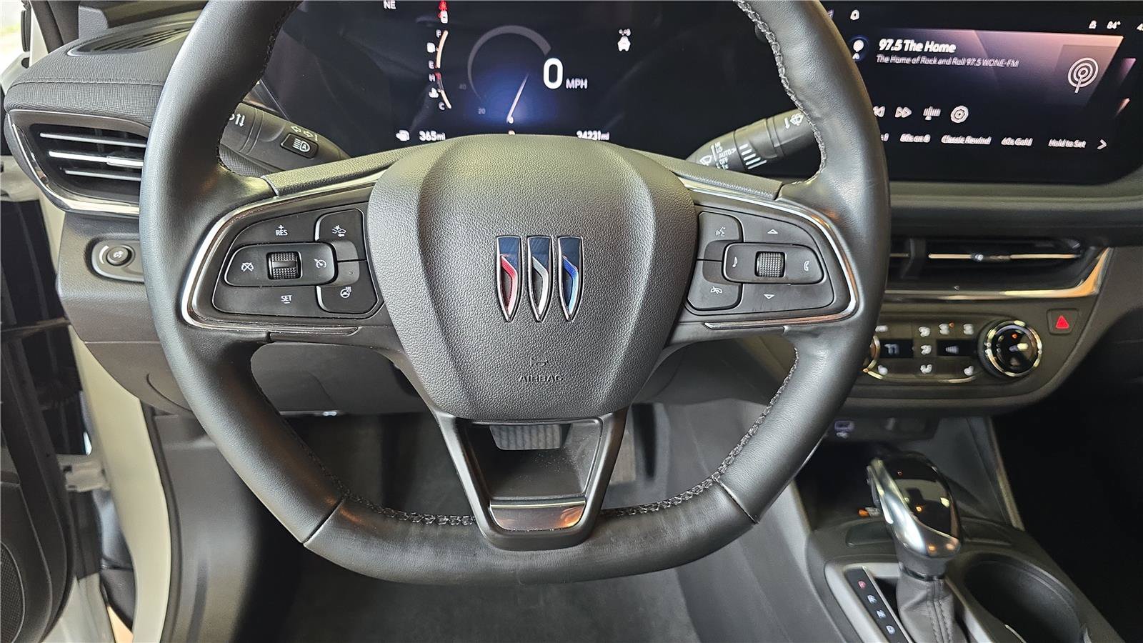 Used 2025 Buick Envista Preferred w/ Convenience I Package FWD image 25