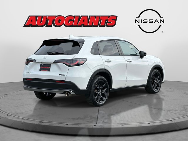 Used 2023 Honda HR-V Sport image 4