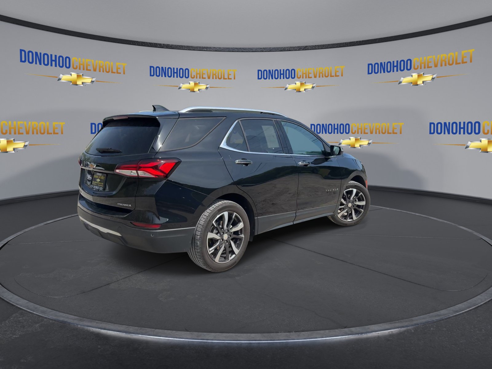 Used 2022 Chevrolet Equinox Premier FWD image 11