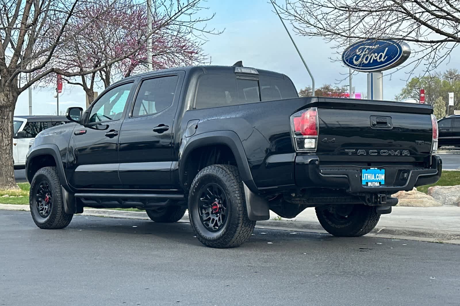 Used 2019 Toyota Tacoma TRD Pro AWD/4WD image 6
