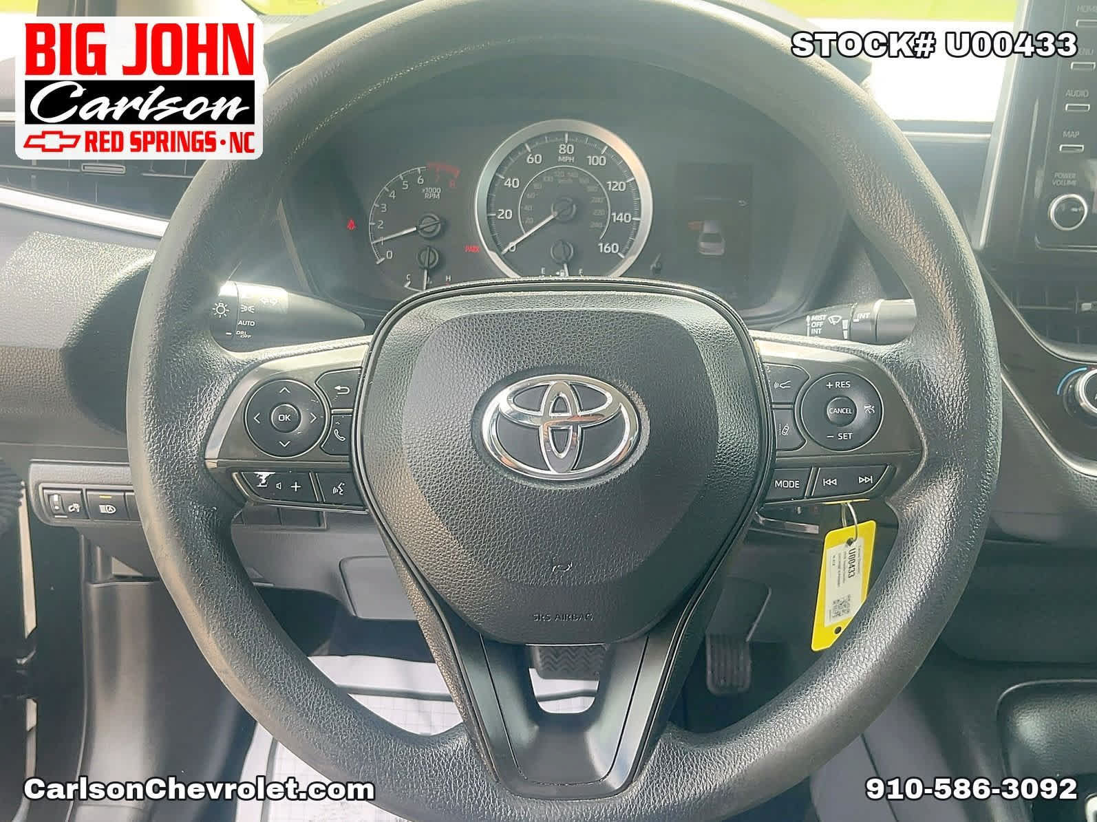 Used 2020 Toyota Corolla LE FWD image 17