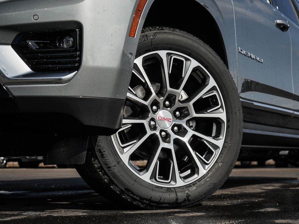 New 2026 GMC Yukon XL Denali w/ Sun & Power Step Package image 6