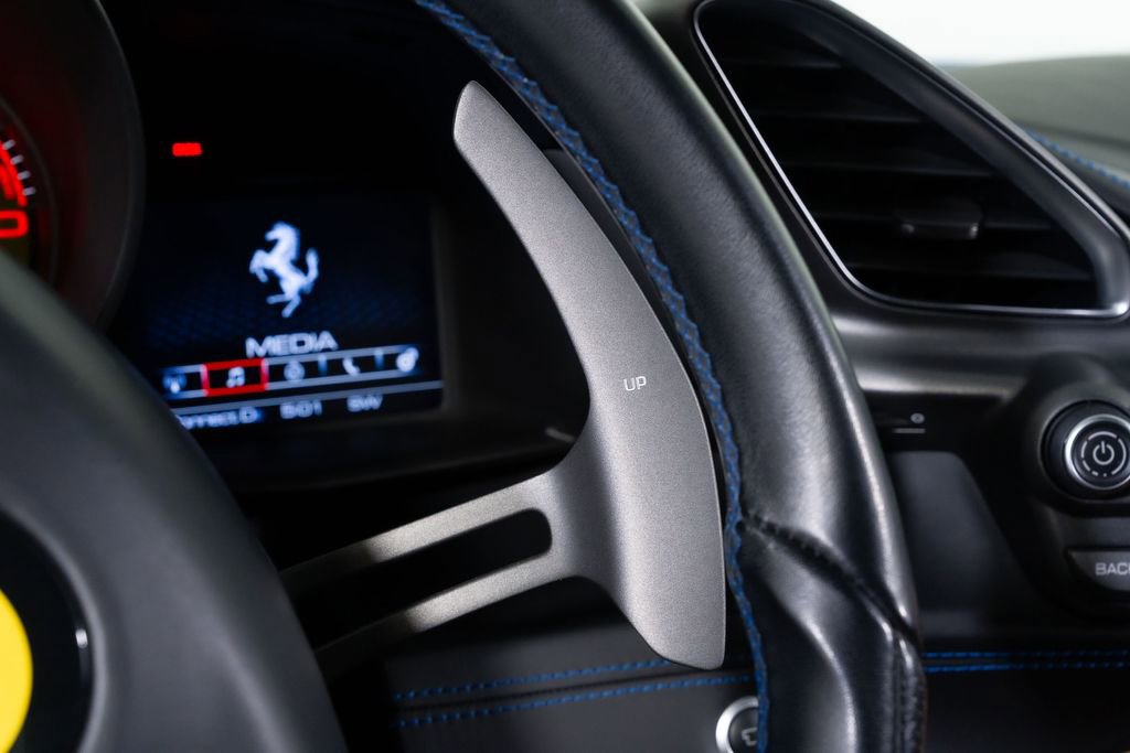 Used 2018 Ferrari 488 GTB image 28