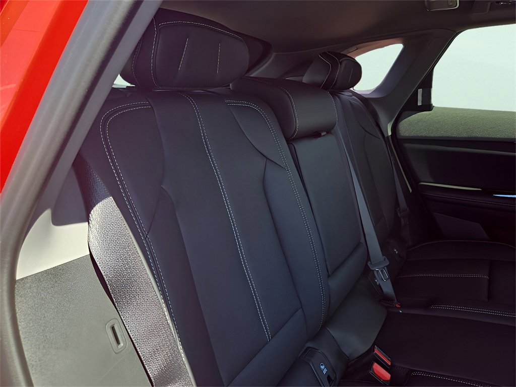 New 2025 Cadillac Optiq Sport 1 image 15