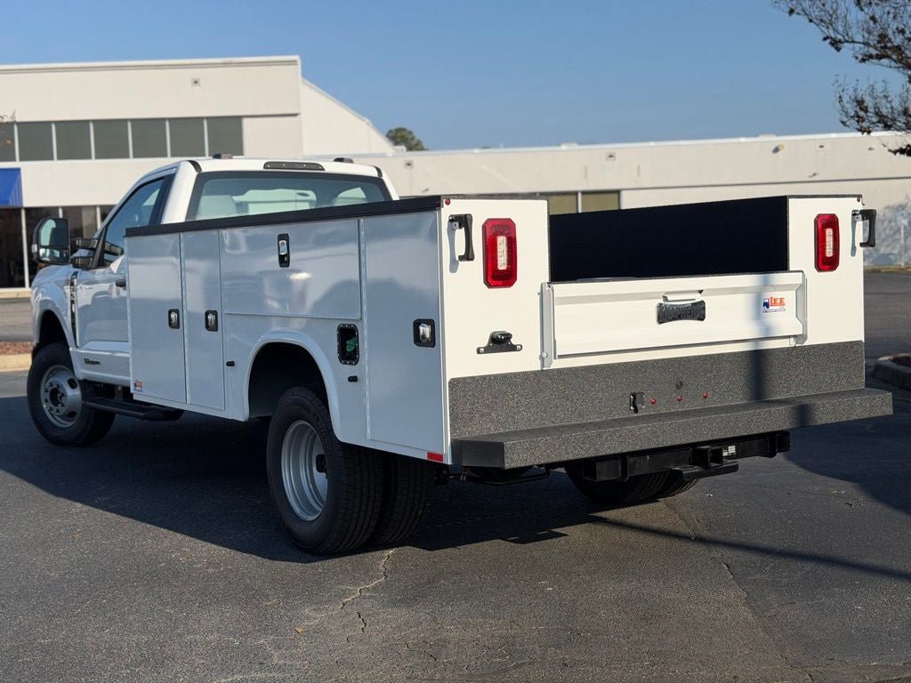 New 2026 Ford F350 XL image 3