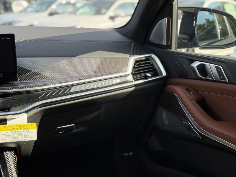 New 2026 BMW X7 M60i image 21
