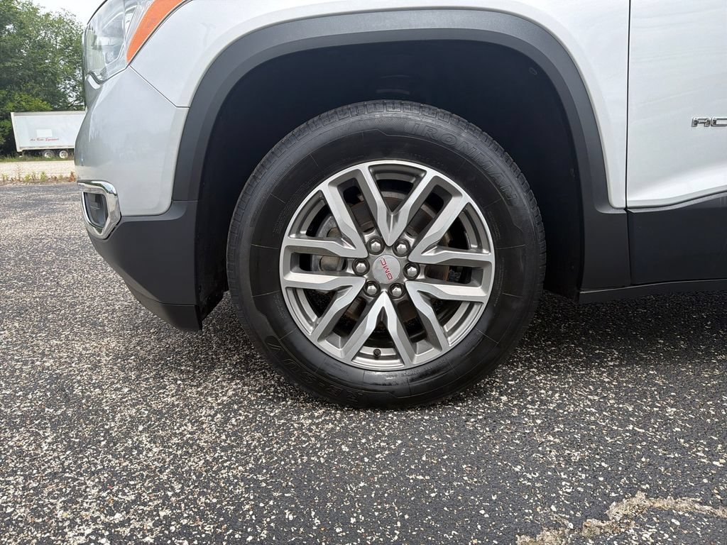 Used 2019 GMC Acadia SLE FWD image 4