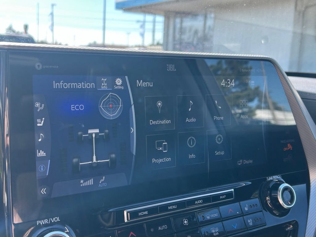 Used 2022 Toyota Highlander Platinum AWD/4WD image 26