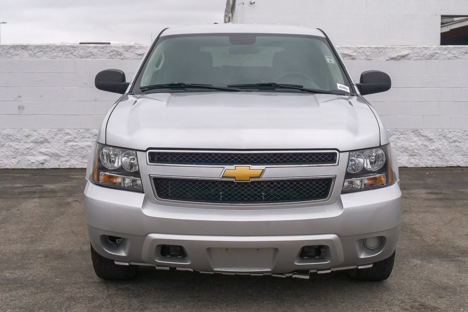 Used 2012 Chevrolet Tahoe 4WD image 2
