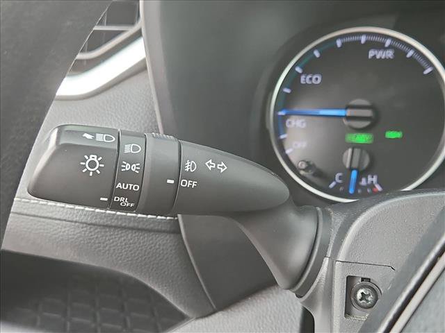 Used 2021 Toyota RAV4 XLE w/ Carpet Mat Package (TMS) AWD/4WD image 15