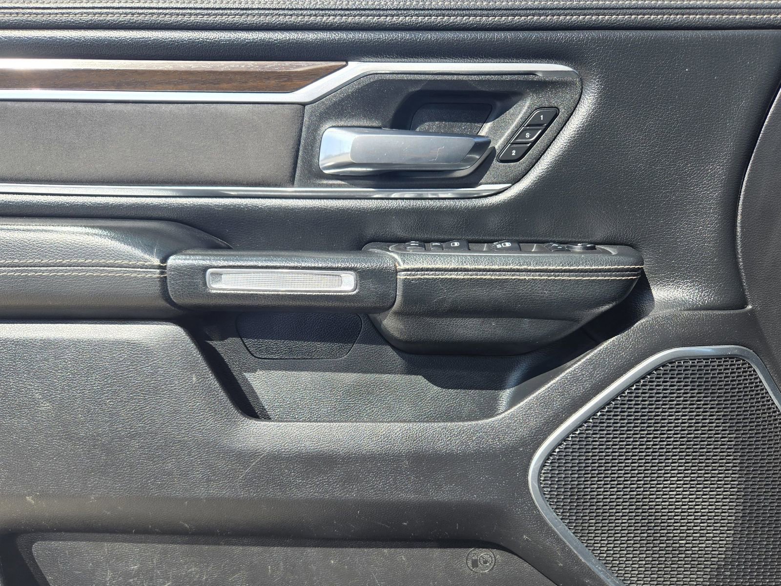 Used 2021 RAM 1500 Laramie w/ Off Road Group image 27