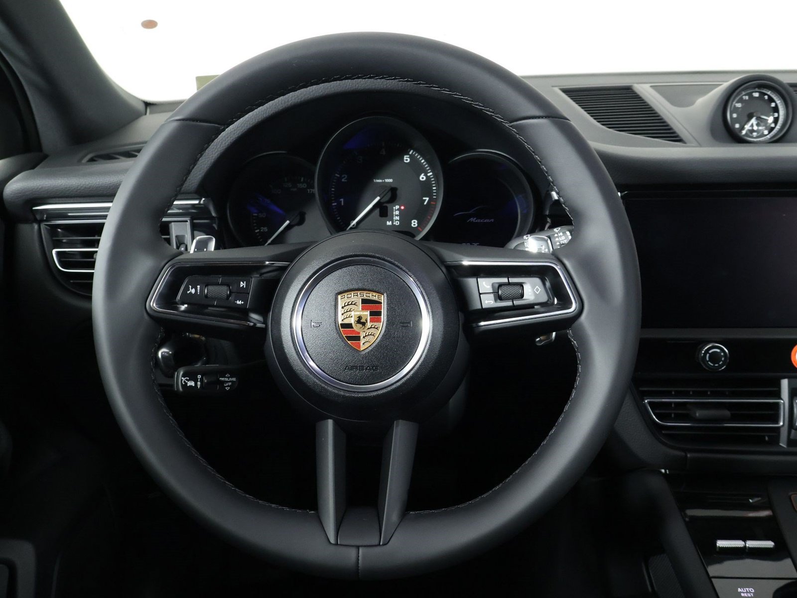 New 2026 Porsche Macan AWD/4WD image 12