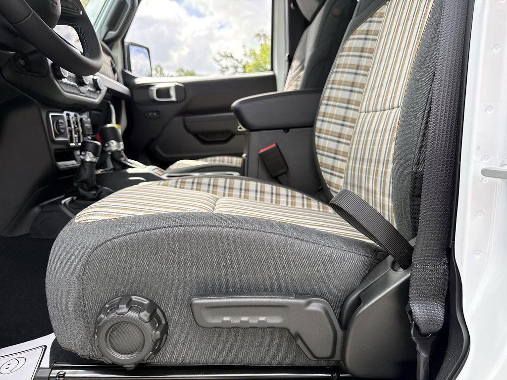 New 2026 Jeep Wrangler Unlimited Sport AWD/4WD image 14