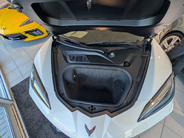 Used 2025 Chevrolet Corvette Stingray Convertible w/ 1LT RWD image 26