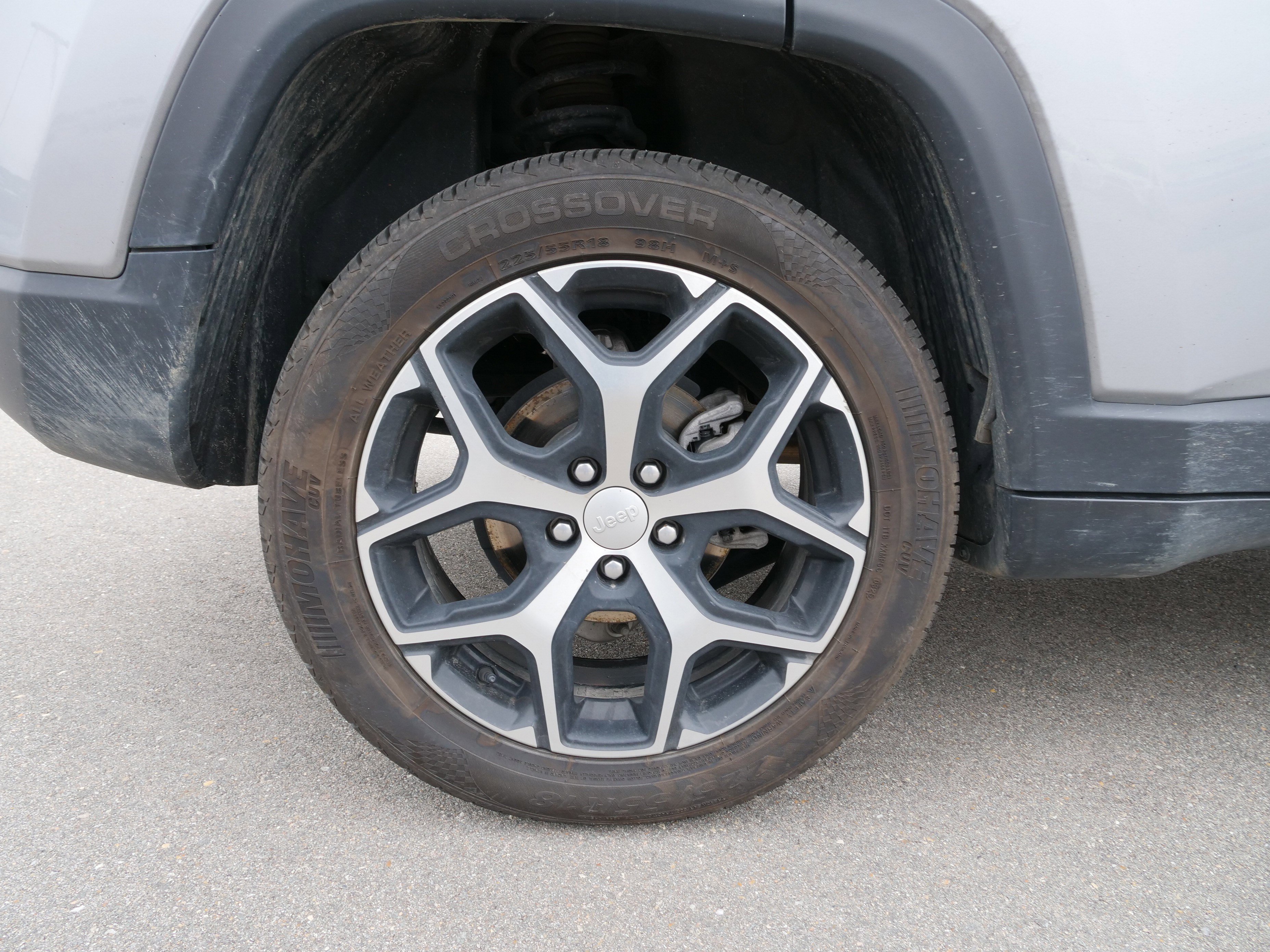 Used 2024 Jeep Compass Latitude image 12