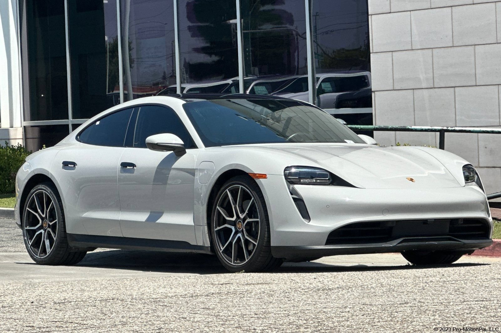 Used 2023 Porsche Taycan RWD image 1