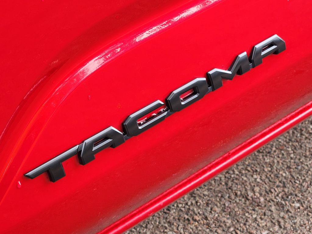 Used 2024 Toyota Tacoma TRD Off-Road AWD/4WD image 31