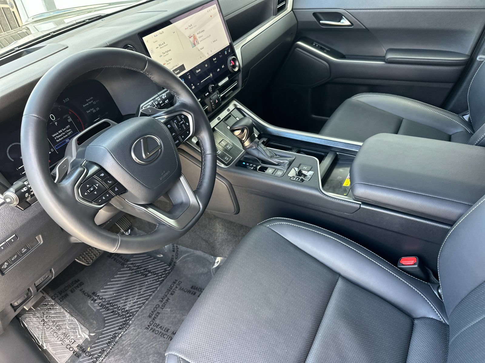 Used 2025 Lexus GX 550 w/ Accessory Package (31) AWD/4WD image 10
