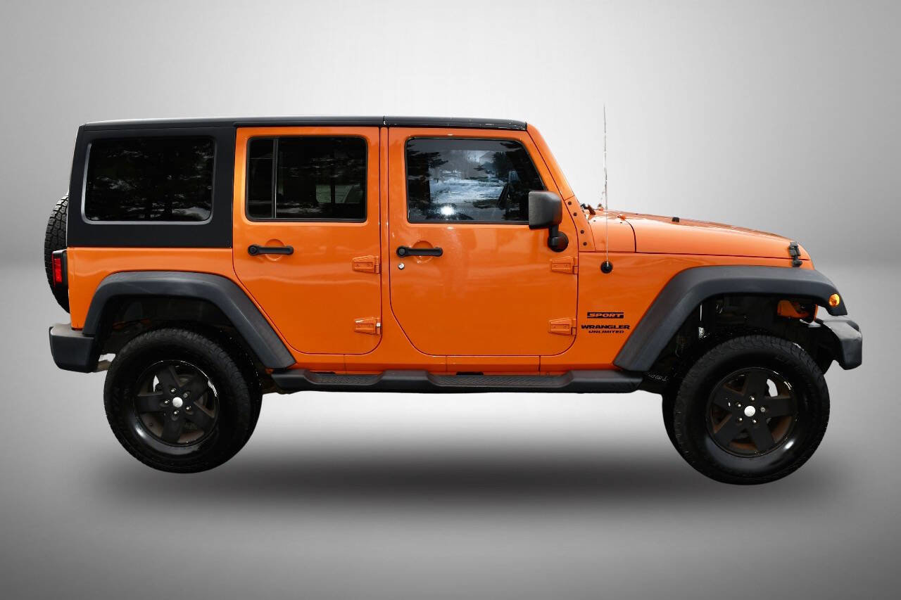 Used 2012 Jeep Wrangler Unlimited Sport image 8