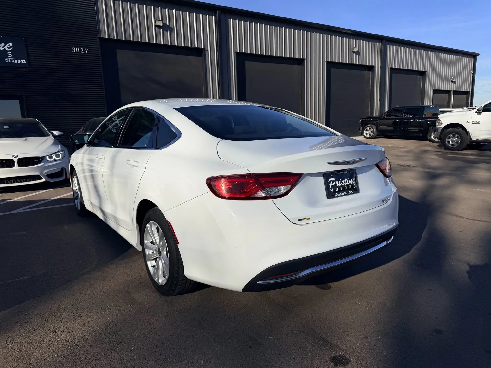 Used 2016 Chrysler 200 Limited FWD image 6