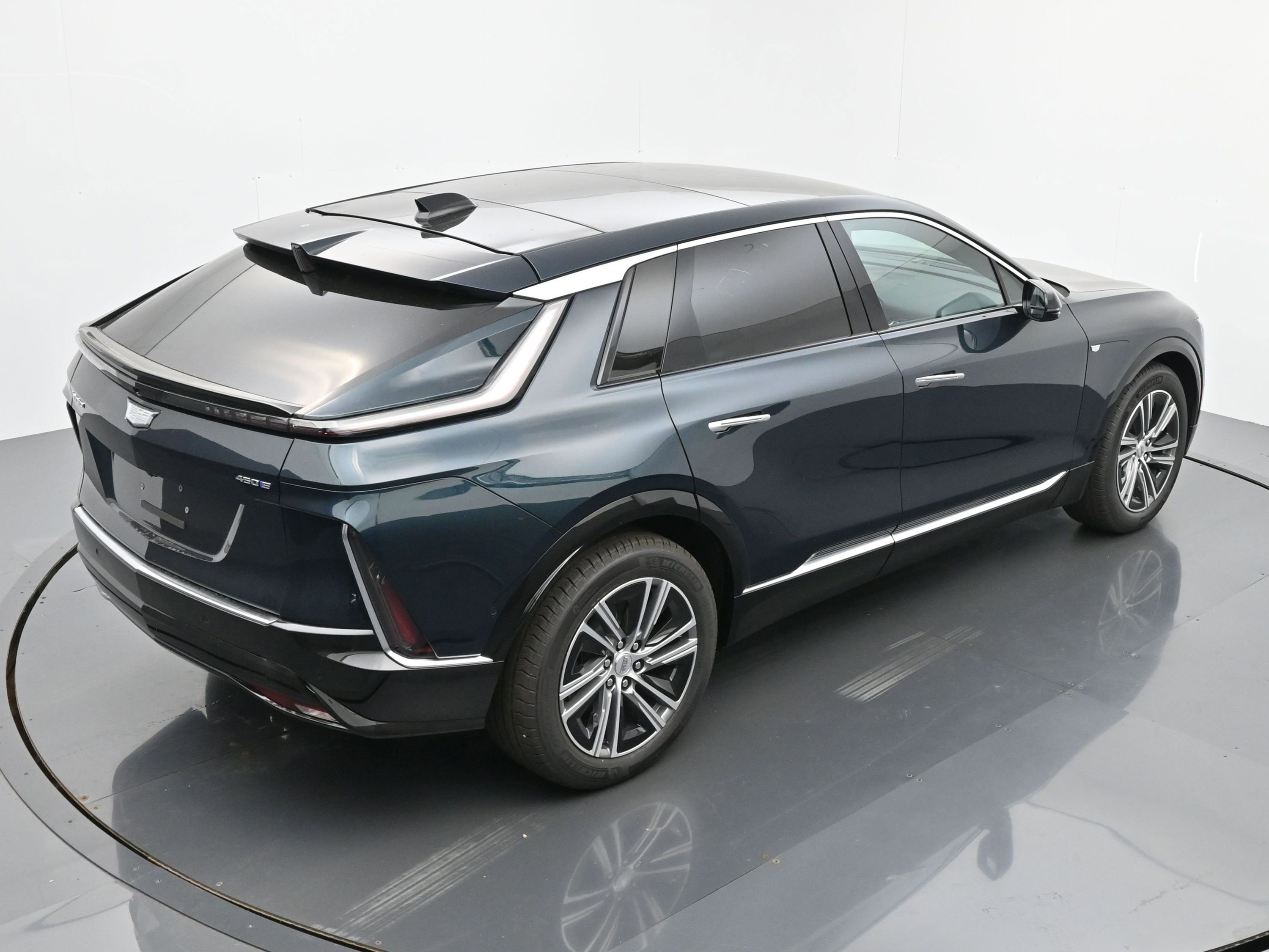 New 2025 Cadillac Lyriq Luxury image 27