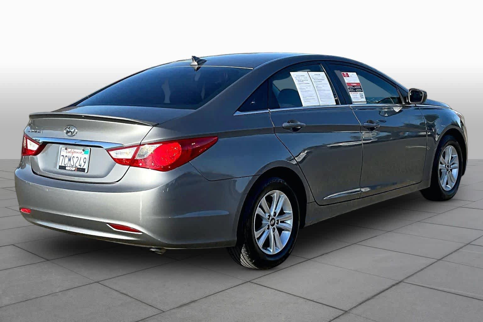 Used 2013 Hyundai Sonata GLS w/ Popular Equipment Pkg FWD image 12