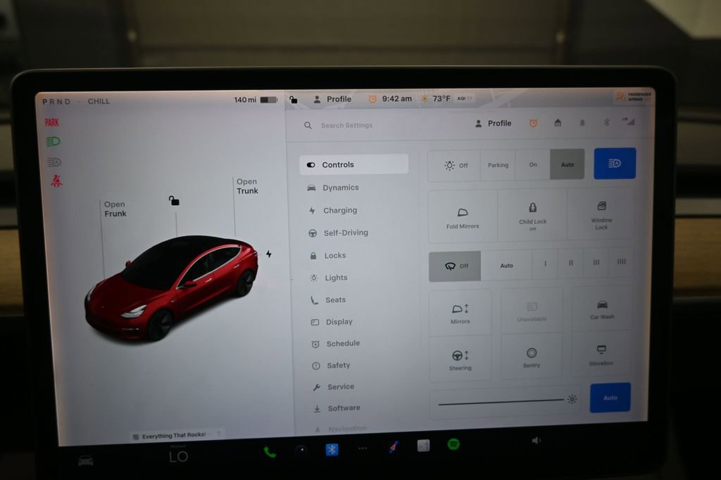 Used 2018 Tesla Model 3 Long Range RWD image 16