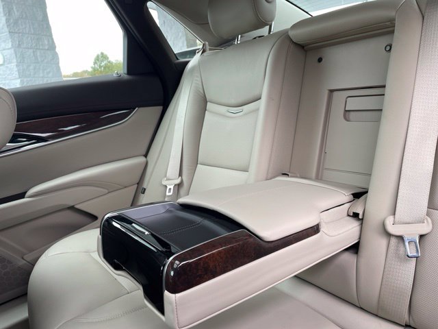 Used 2014 Cadillac XTS Luxury w/ Driver Awareness Package FWD image 27